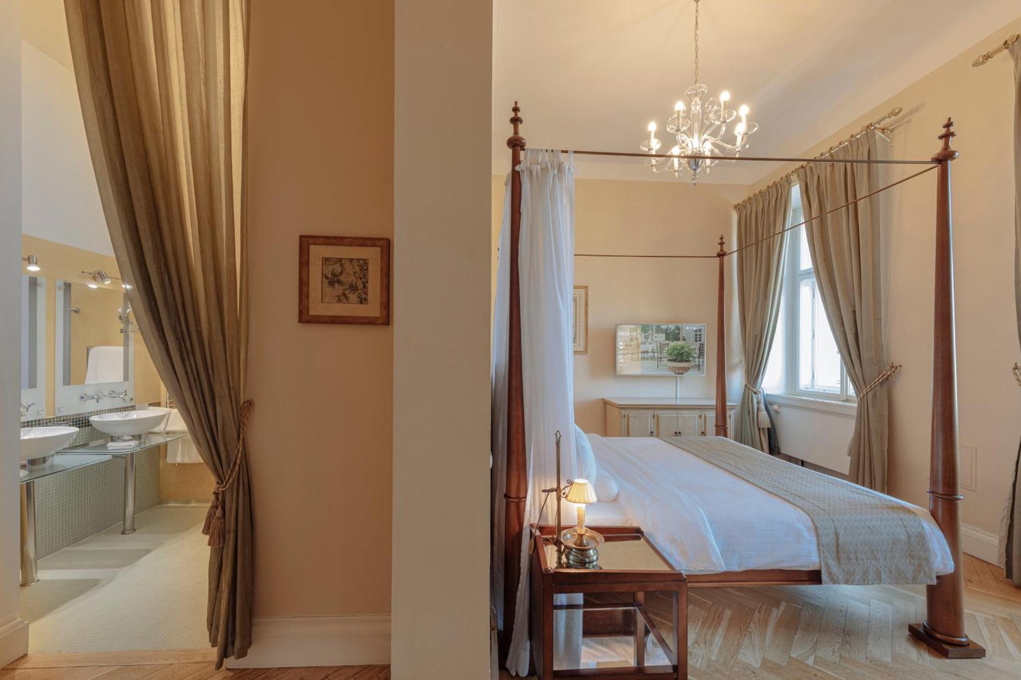 The Mozart Prague - Preferred Hotels & Resorts Экстерьер фото